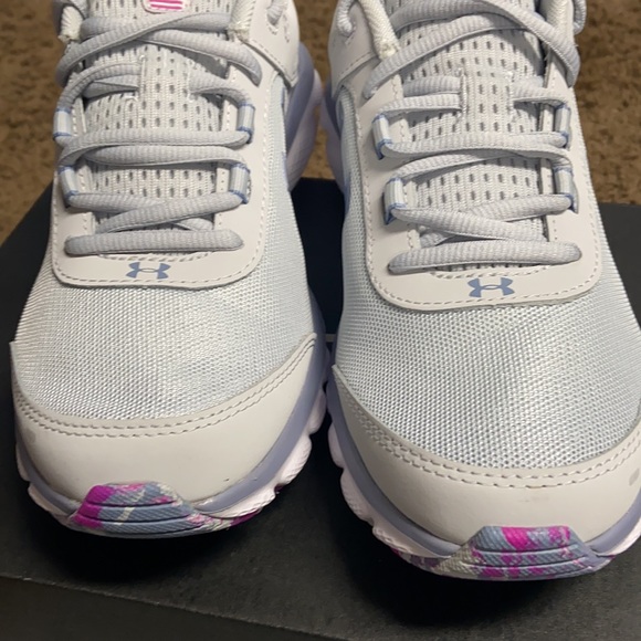 ๐ 2xHP! ๐ Charged Under Armor Size 9 Tennis/Athletic shoes. Gray/blue/pink - Picture 2 of 16
